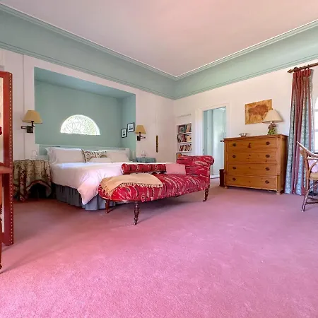 El Almendral Premium Hill Club
