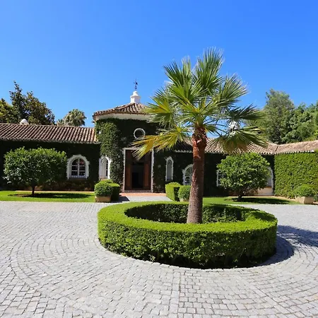 El Almendral Premium Hill Club *
